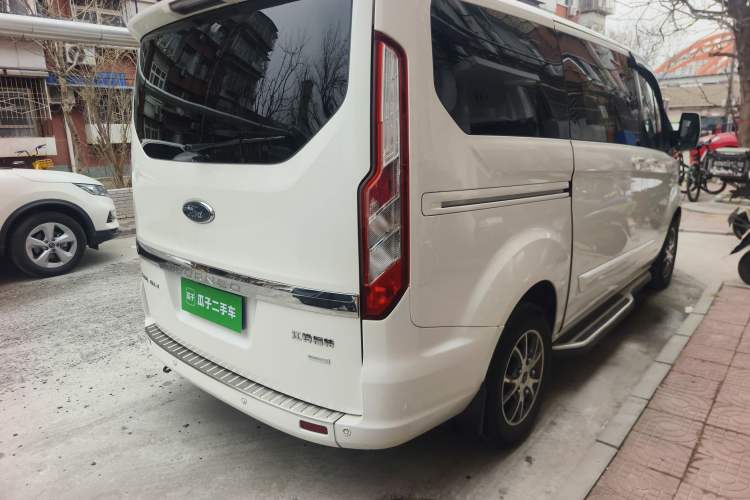 Used Ford Tourneo Custom 2017 2.0T Automatic Elite Version Rear Right 45 Deg
