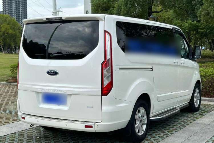 Used Ford Tourneo Custom 2017 2.0T Automatic Elite Edition Rear Right 45 Deg