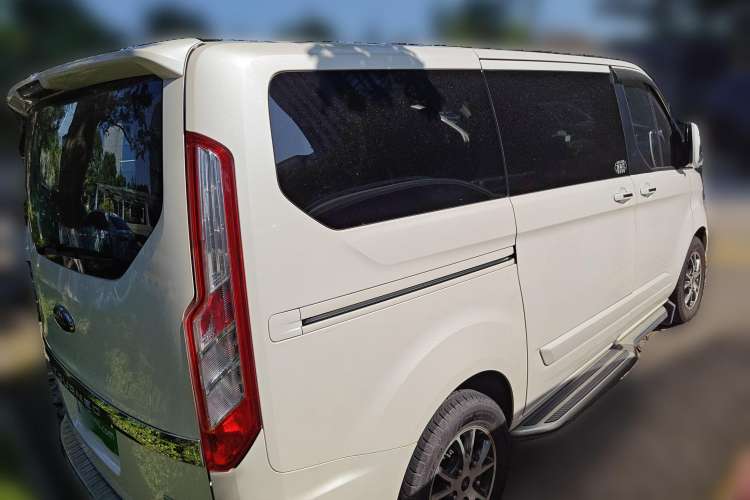 Used Ford Tourneo Custom 2017 2.0T Automatic Elite Version Rear Right 45 Deg