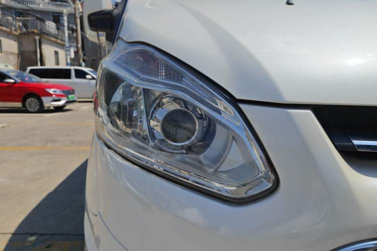 Used Ford Tourneo Custom 2017 2.0T Automatic Elite Edition Right Front Headlight