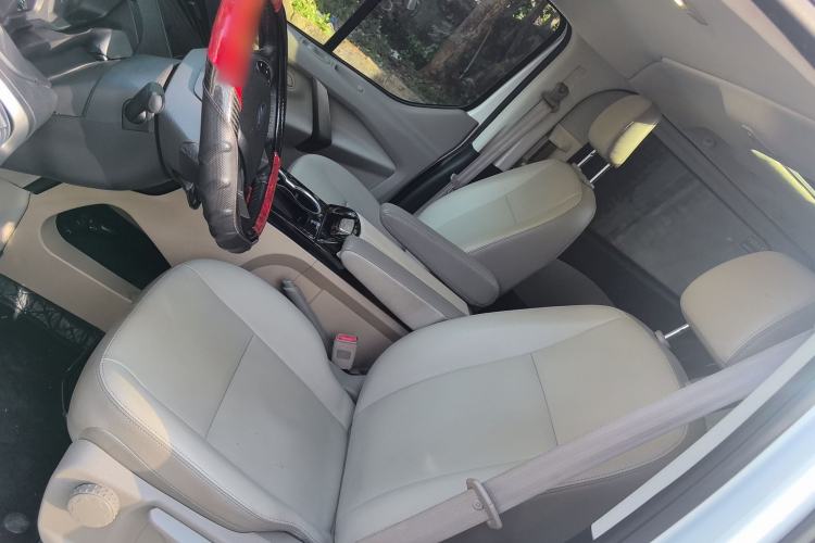 Used Ford Tourneo Custom 2017 2.0T Automatic Elite Edition Right Front Seat