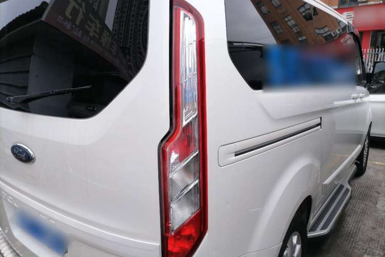 Used Ford Tourneo Custom 2017 2.0T Automatic Elite Edition Right Rear Taillight