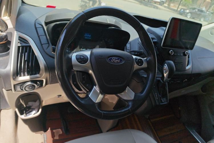 Used Ford Tourneo Custom 2017 2.0T Automatic Elite Edition Steering Wheel