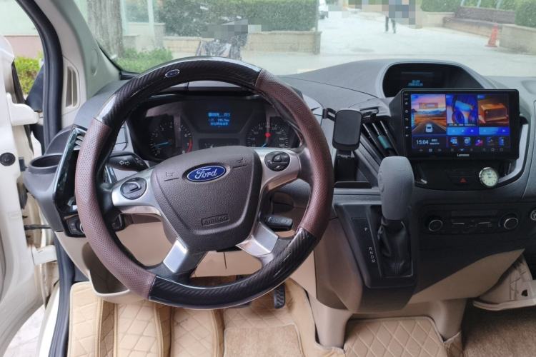Used Ford Tourneo Custom 2017 2.0T Automatic Elite Edition Steering Wheel