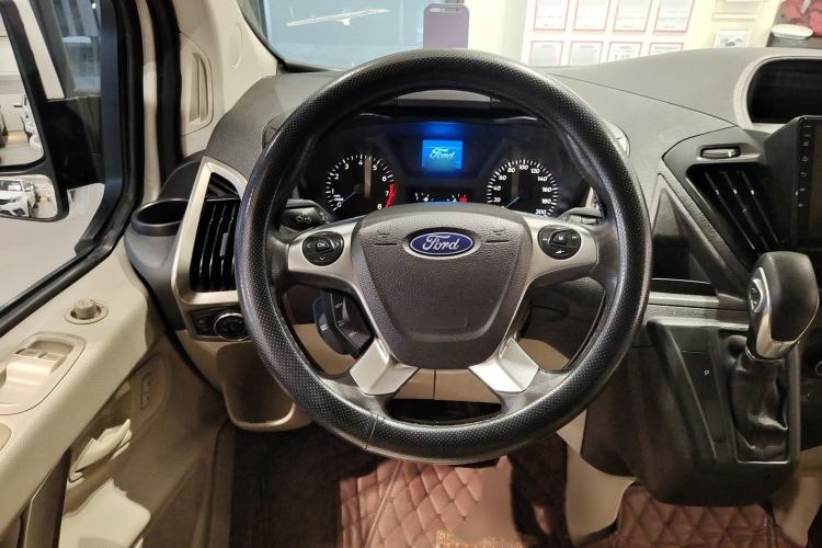 Used Ford Tourneo Custom 2017 2.0T Automatic Elite Edition Steering Wheel