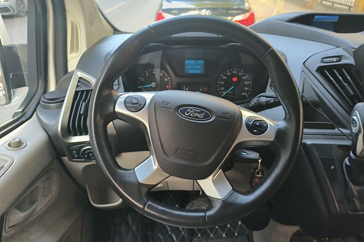 Used Ford Tourneo Custom 2017 2.0T Automatic Elite Edition Steering Wheel