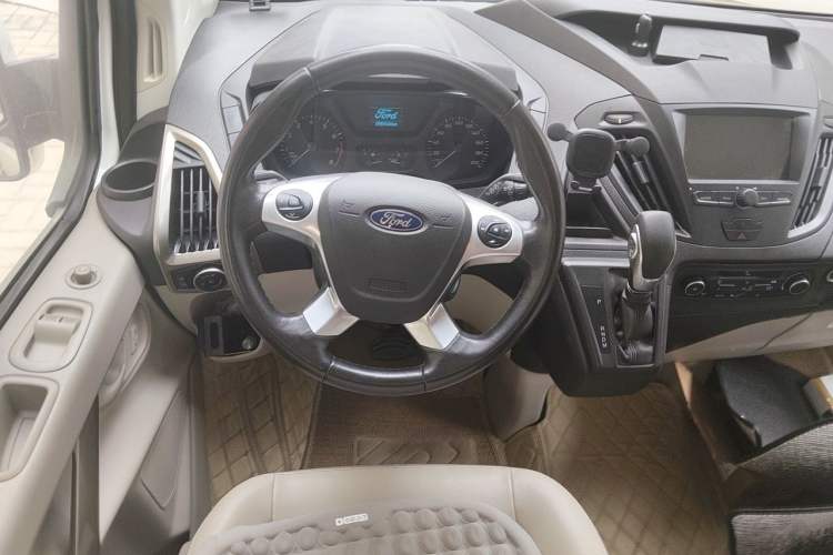 Used Ford Tourneo Custom 2017 2.0T Automatic Elite Edition Steering Wheel