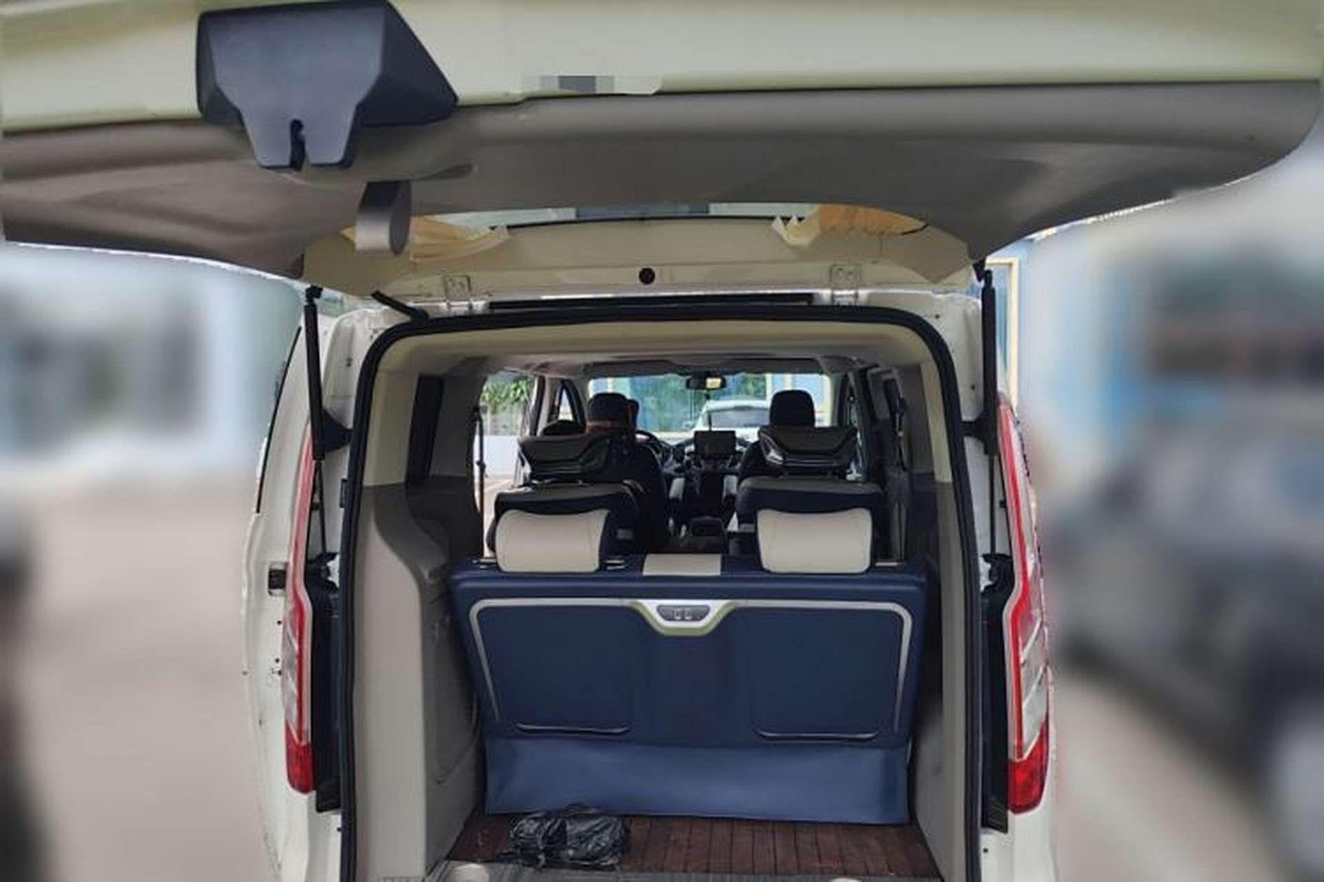 Used Ford Tourneo Custom 2017 2.0T Automatic Elite Edition Trunk