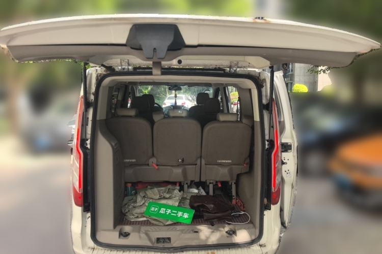 Used Ford Tourneo Custom 2017 2.0T Automatic Elite Version Trunk