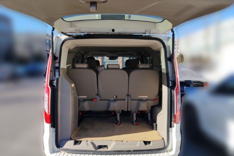 Used Ford Tourneo Custom 2017 2.0T Automatic Elite Edition Trunk