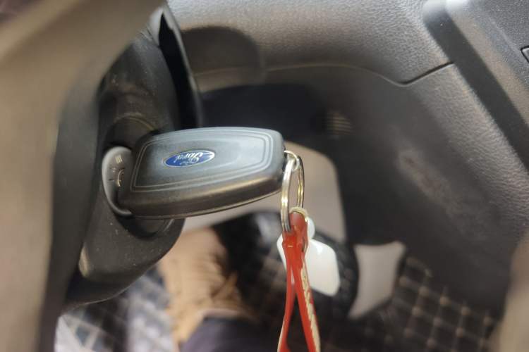 Used Ford Tourneo Custom 2017 2.0T Automatic Elite Version Vehicle Key