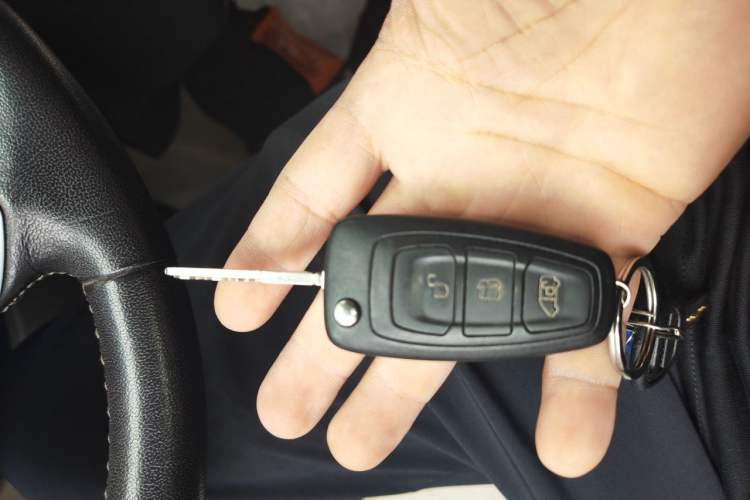 Used Ford Tourneo Custom 2017 2.0T Automatic Elite Version Vehicle Key