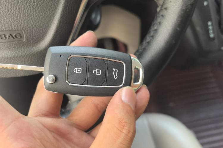 Used Ford Tourneo Custom 2017 2.0T Automatic Elite Version Vehicle Key