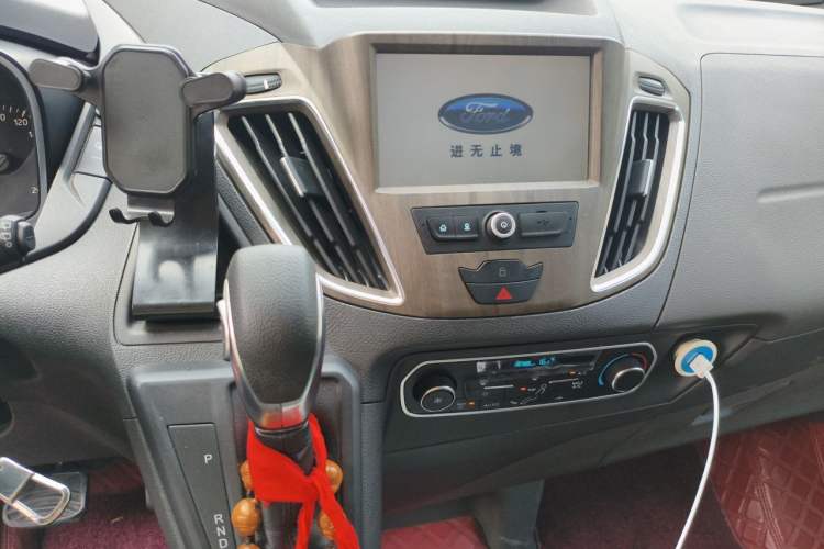Used Ford Tourneo Custom 2020 Revised Version 2.0T Automatic – Elite Edition Audio And AC Panel