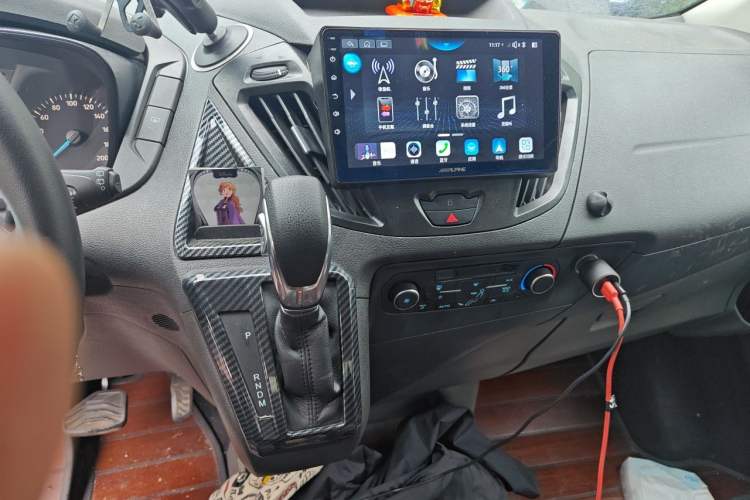 Used Ford Tourneo Custom 2020 Revised Version 2.0T Automatic Elite Edition Audio And AC Panel