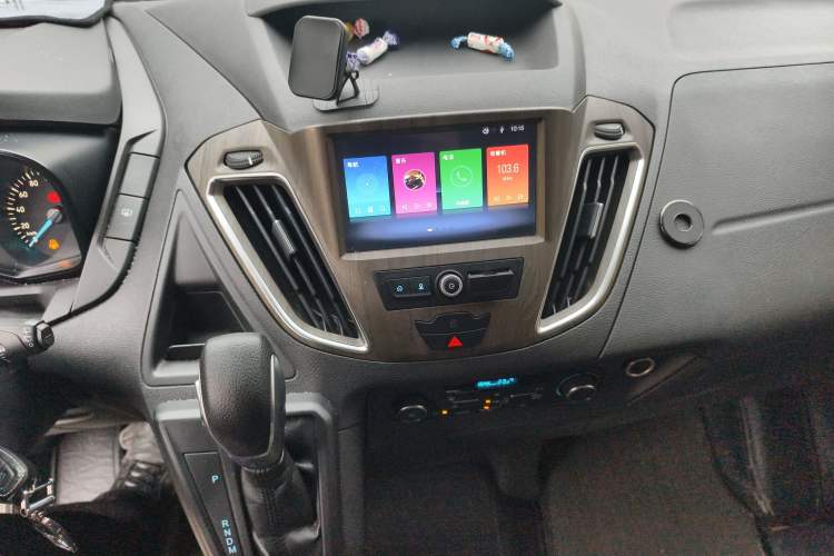 Used Ford Tourneo Custom 2020 2.0T Automatic Elite Edition China VI Standard Audio And AC Panel