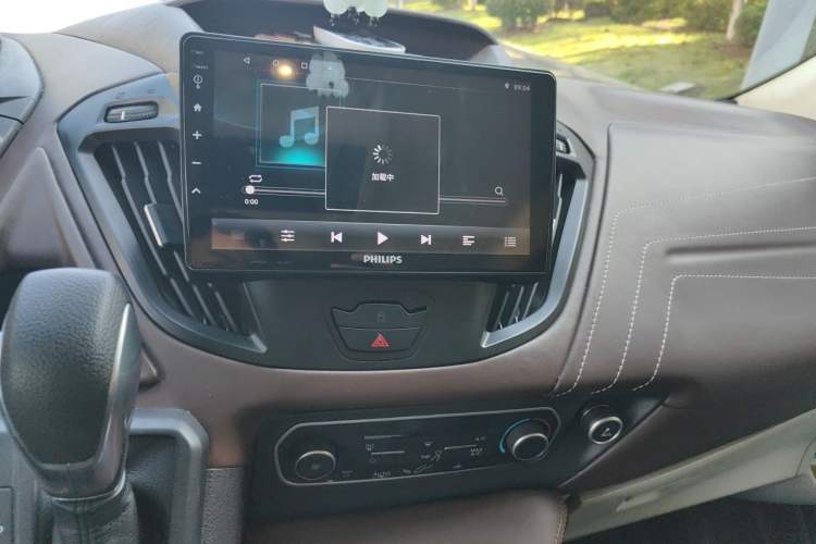 Used Ford Tourneo Custom 2020 2.0T Automatic Elite Version China VI Standard Audio And AC Panel