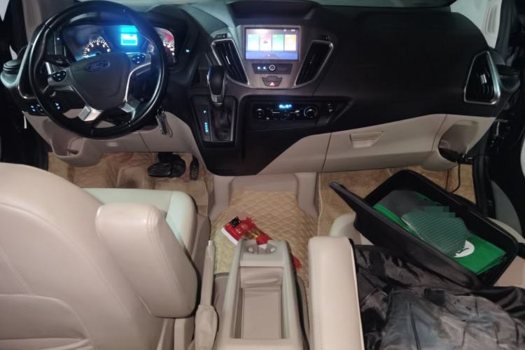 Used Ford Tourneo Custom 2020 2.0T Automatic Elite Edition China VI Standard Center Console