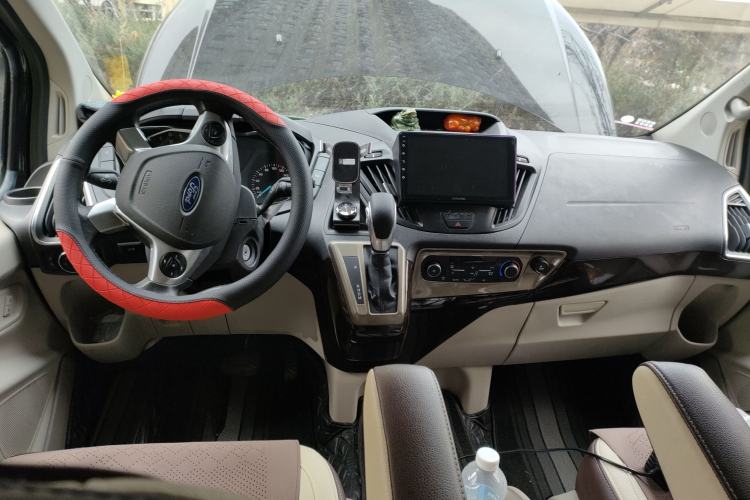 Used Ford Tourneo Custom 2020 2.0T Automatic Elite Version China VI Standard Center Console