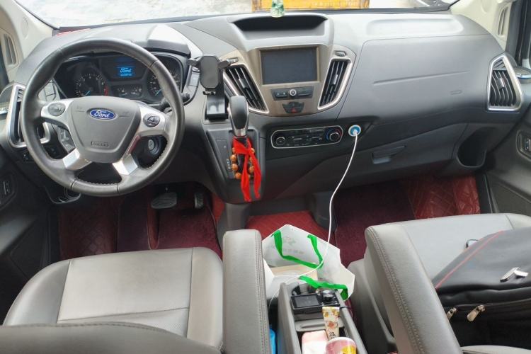 Used Ford Tourneo Custom 2020 Revised Version 2.0T Automatic – Elite Edition Center Console