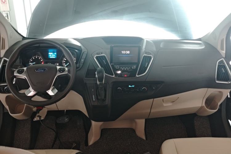Used Ford Tourneo Custom 2020 2.0T Automatic Elite Edition China VI Standard Center Console
