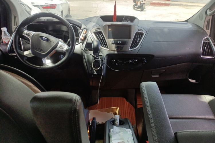 Used Ford Tourneo Custom 2020 2.0T Automatic Elite Edition China VI Standard Center Console
