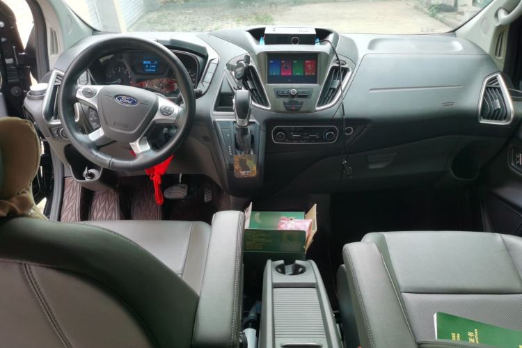 Used Ford Tourneo Custom 2020 2.0T Automatic Elite Version China VI Standard Center Console