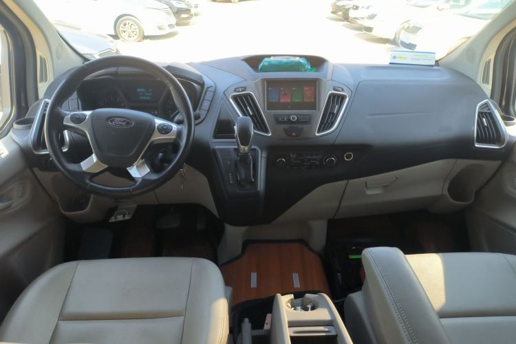 Used Ford Tourneo Custom 2020 2.0T Automatic Elite Edition China VI Standard Center Console