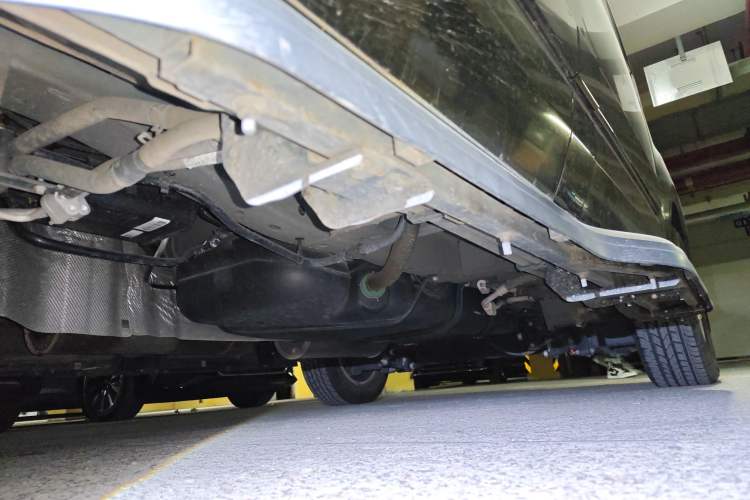 Used Ford Tourneo Custom 2020 2.0T Automatic Elite Edition China VI Standard Chassis Front Left