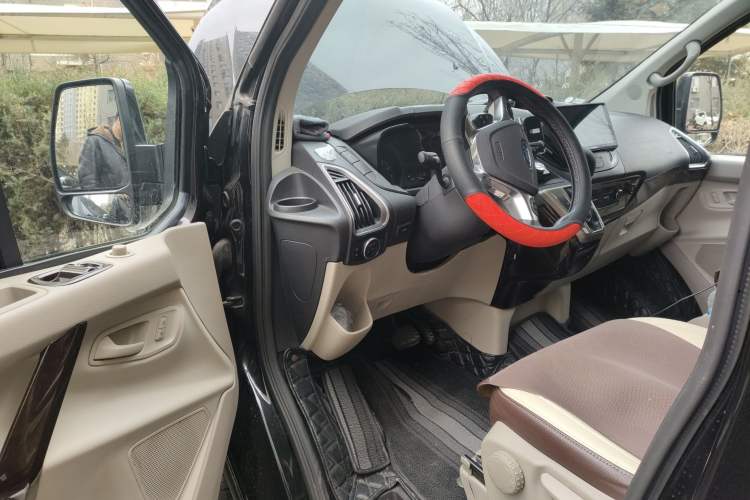 Used Ford Tourneo Custom 2020 2.0T Automatic Elite Version China VI Standard Driver Seat