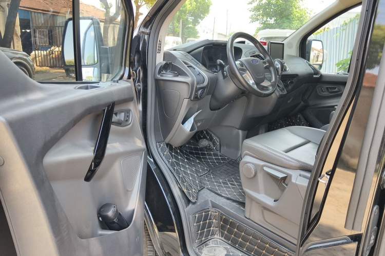 Used Ford Tourneo Custom 2020 2.0T Automatic Elite Edition China VI Standard Driver Seat