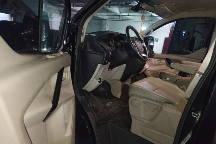 Used Ford Tourneo Custom 2020 2.0T Automatic Elite Edition China VI Standard Driver Seat
