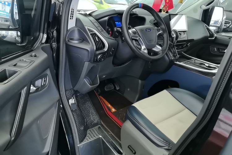 Used Ford Tourneo Custom 2020 2.0T Automatic Elite Version China VI Standard Driver Seat