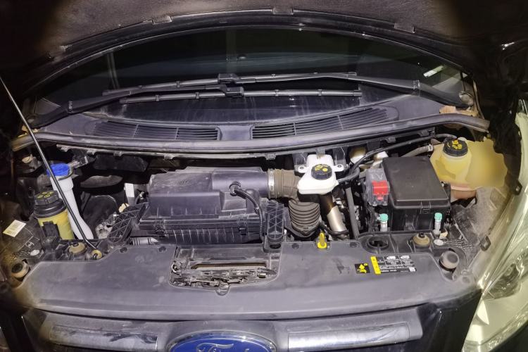 Used Ford Tourneo Custom 2020 2.0T Automatic Elite Edition China VI Standard Engine Bay