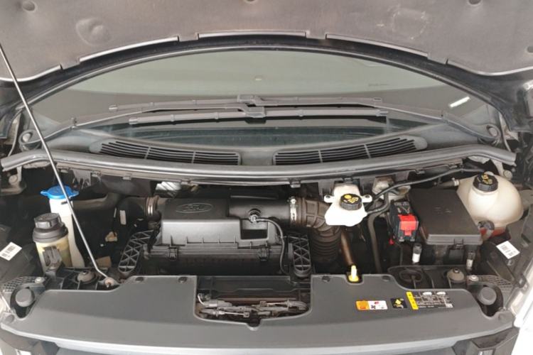 Used Ford Tourneo Custom 2020 2.0T Automatic Elite Edition China VI Standard Engine Bay