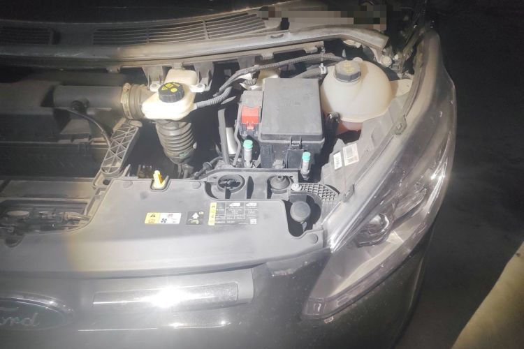 Used Ford Tourneo Custom 2020 2.0T Automatic Elite Edition China VI Standard Engine Bay Left