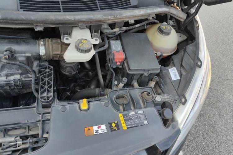 Used Ford Tourneo Custom 2020 2.0T Automatic Elite Version China VI Standard Engine Bay Left