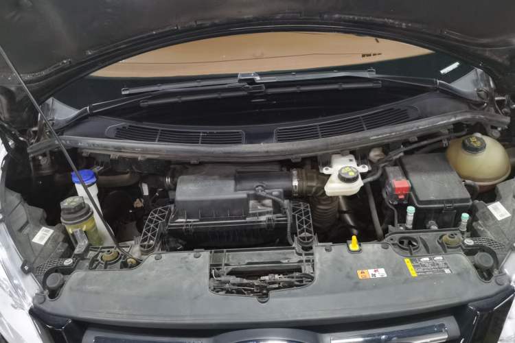 Used Ford Tourneo Custom 2020 2.0T Automatic Elite Edition China VI Standard Engine Bay