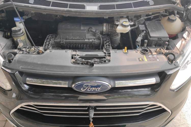 Used Ford Tourneo Custom 2020 2.0T Automatic Elite Edition China VI Standard Engine Bay