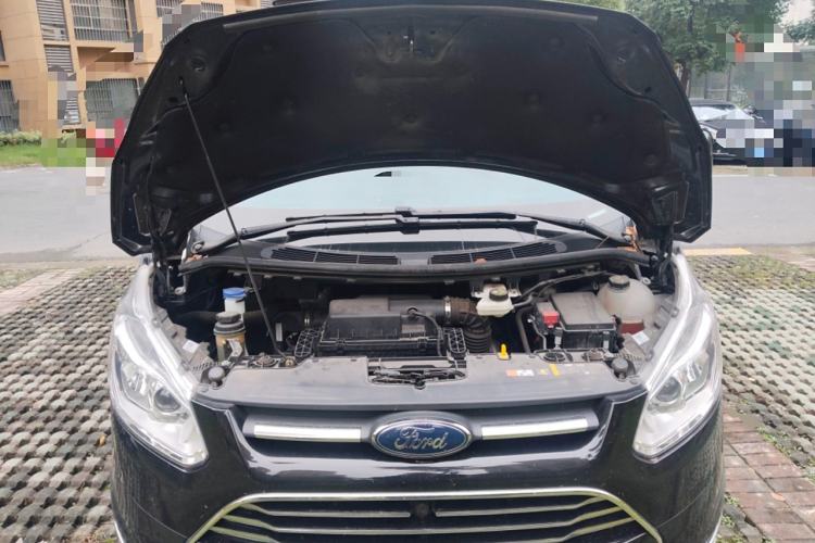 Used Ford Tourneo Custom 2020 2.0T Automatic Flagship Version China VI Standard Engine Bay