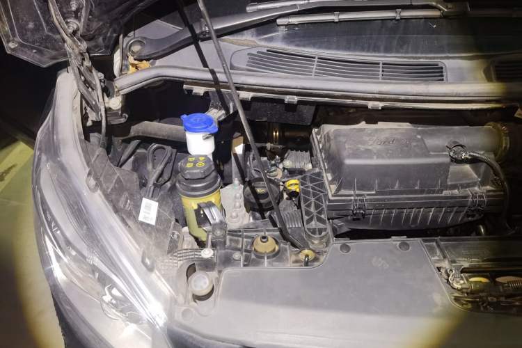 Used Ford Tourneo Custom 2020 2.0T Automatic Elite Edition China VI Standard Engine Bay Right