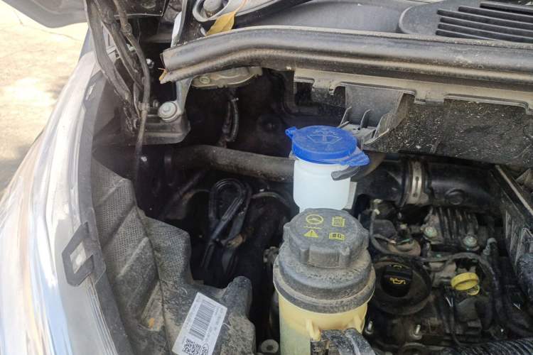 Used Ford Tourneo Custom 2020 2.0T Automatic Elite Edition China VI Standard Engine Bay Right