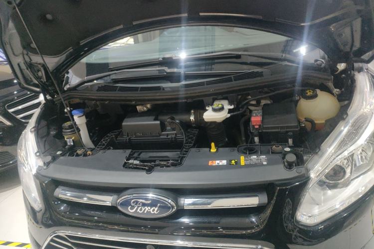 Used Ford Tourneo Custom 2020 2.0T Automatic Elite Edition China VI Standard Engine Bay