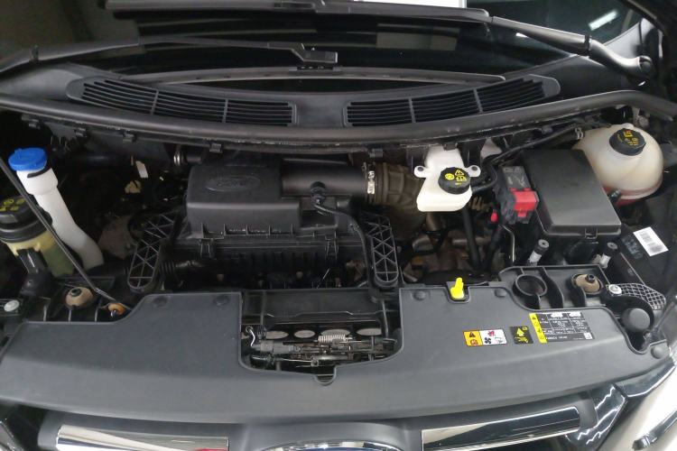 Used Ford Tourneo Custom 2020 2.0T Automatic Elite Edition China VI Standard Engine Bay