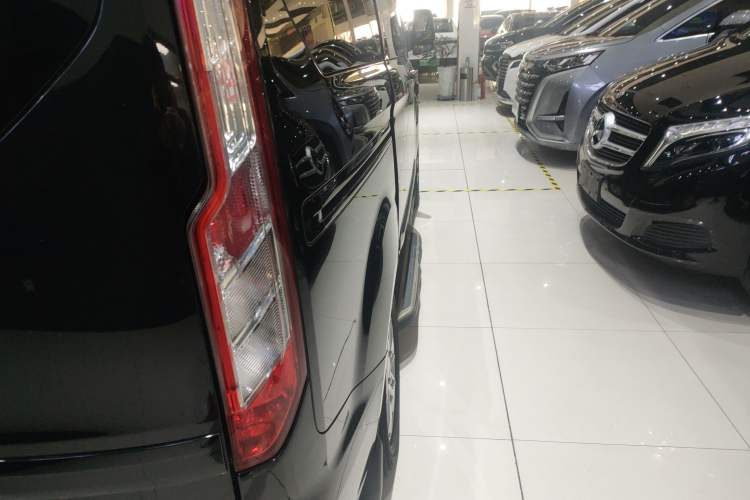 Used Ford Tourneo Custom 2020 2.0T Automatic Elite Edition China VI Standard Exterior 6
