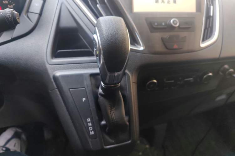 Used Ford Tourneo Custom 2020 Revised Version 2.0T Automatic Elite Edition Gear Lever