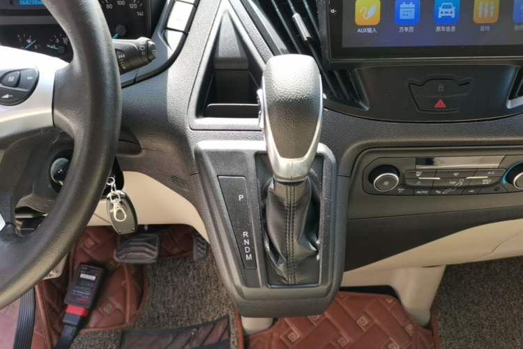 Used Ford Tourneo Custom 2020 2.0T Automatic Elite Edition China VI Standard Gear Lever