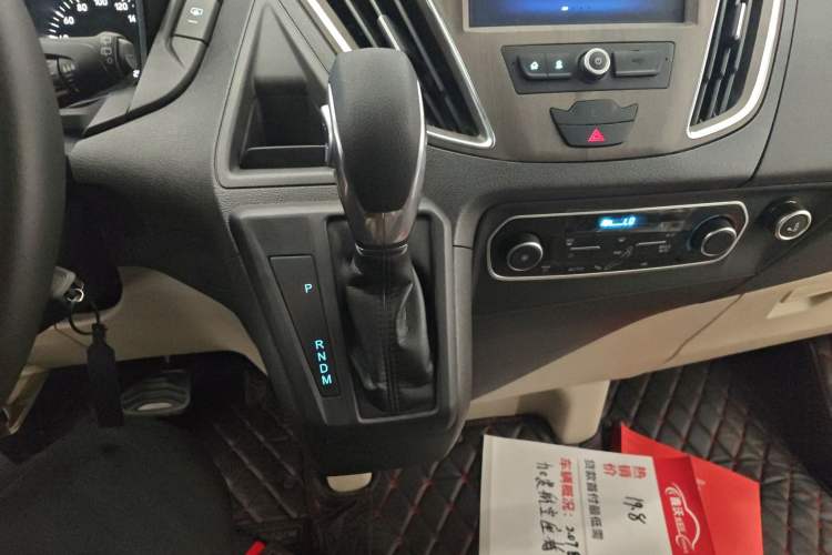 Used Ford Tourneo Custom 2020 2.0T Automatic Elite Edition China VI Standard Gear Lever
