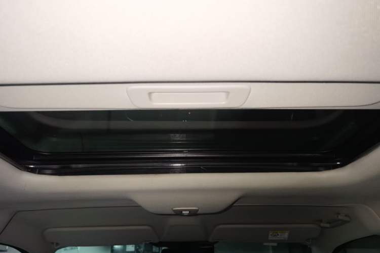 Used Ford Tourneo Custom 2020 2.0T Automatic Elite Edition China VI Standard Headliner