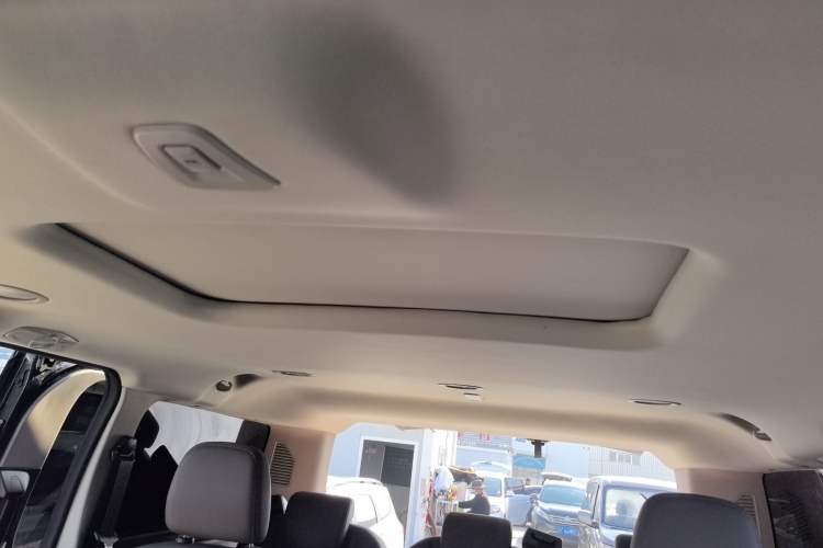 Used Ford Tourneo Custom 2020 2.0T Automatic Elite Edition China VI Standard Headliner
